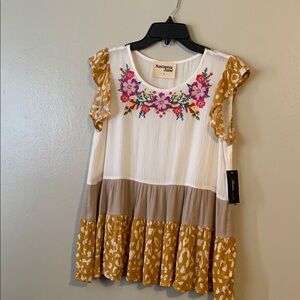 Savanna Jane Embroidered Cap Sleeve Blouse Size S NWT